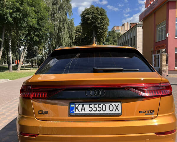 Оранжевый Ауди Q8, объемом двигателя 2.97 л и пробегом 165 тыс. км за 55000 $, фото 5 на Automoto.ua