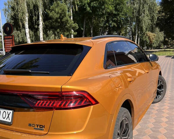 Оранжевый Ауди Q8, объемом двигателя 2.97 л и пробегом 165 тыс. км за 55000 $, фото 4 на Automoto.ua