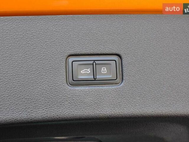 Оранжевый Ауди Q8, объемом двигателя 2.97 л и пробегом 70 тыс. км за 55800 $, фото 24 на Automoto.ua