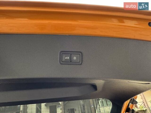 Ауди Q8 2020 в Черновцах на Automoto.ua Оранжевый Ауди Q8, объемом двигателя 3 л и пробегом 140 тыс. км за 69500 $, фото 28 на Automoto.ua