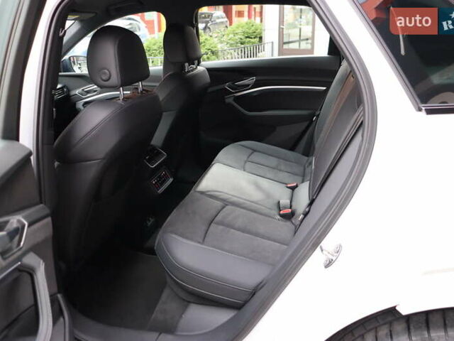 Ауді Q8 e-tron 2023 у Львові на Automoto.ua Білий Ауді Q8 e-tron, об'ємом двигуна 0 л та пробігом 23 тис. км за 49900 $, фото 37 на Automoto.ua