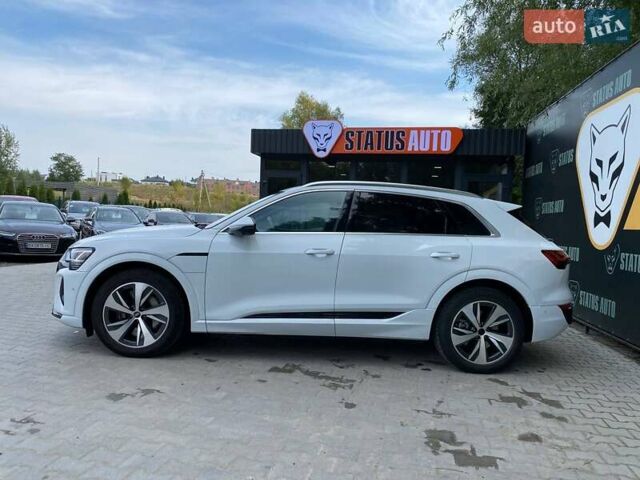 Білий Ауді Q8 e-tron, об'ємом двигуна 0 л та пробігом 3 тис. км за 59000 $, фото 3 на Automoto.ua