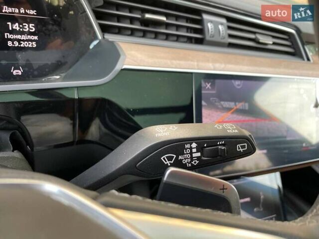 Білий Ауді Q8 e-tron, об'ємом двигуна 0 л та пробігом 3 тис. км за 59000 $, фото 23 на Automoto.ua