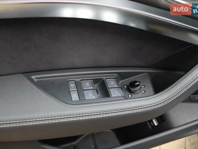 Ауді Q8 e-tron 2023 у Львові на Automoto.ua Білий Ауді Q8 e-tron, об'ємом двигуна 0 л та пробігом 23 тис. км за 49900 $, фото 13 на Automoto.ua