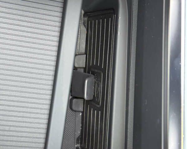 Белый Ауди Q8 e-tron, объемом двигателя 0 л и пробегом 17 тыс. км за 56500 $, фото 72 на Automoto.ua