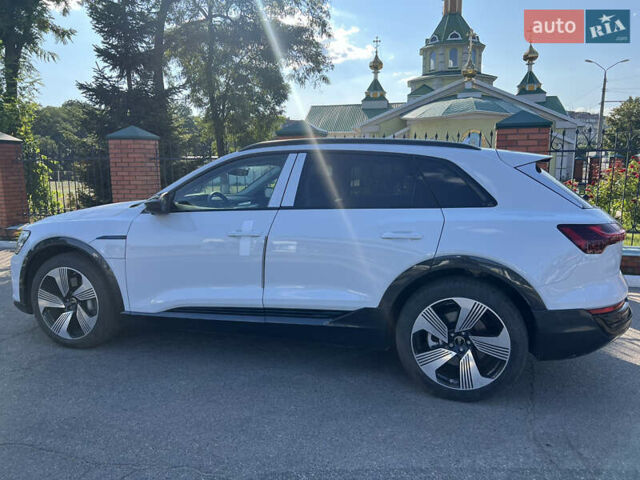 Белый Ауди Q8 e-tron, объемом двигателя 0 л и пробегом 2 тыс. км за 59500 $, фото 7 на Automoto.ua