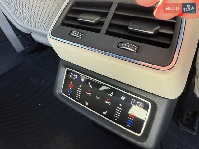 Белый Ауди Q8 e-tron, объемом двигателя 0 л и пробегом 10 тыс. км за 52000 $, фото 13 на Automoto.ua