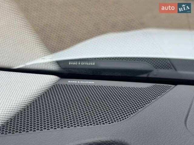 Белый Ауди Q8 e-tron, объемом двигателя 0 л и пробегом 63 тыс. км за 47800 $, фото 57 на Automoto.ua