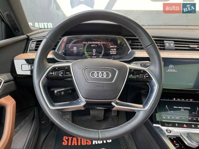 Білий Ауді Q8 e-tron, об'ємом двигуна 0 л та пробігом 3 тис. км за 59000 $, фото 19 на Automoto.ua
