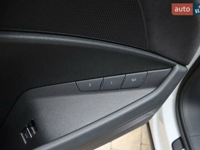 Ауді Q8 e-tron 2023 у Львові на Automoto.ua Білий Ауді Q8 e-tron, об'ємом двигуна 0 л та пробігом 23 тис. км за 49900 $, фото 14 на Automoto.ua