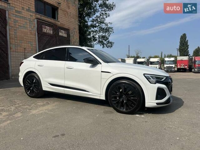 Ауди Q8 e-tron 2023 в Киеве на Automoto.ua Белый Ауди Q8 e-tron, объемом двигателя 0 л и пробегом 29 тыс. км за 65000 $, фото 3 на Automoto.ua