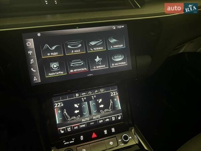 Белый Ауди Q8 e-tron, объемом двигателя 0 л и пробегом 63 тыс. км за 47800 $, фото 41 на Automoto.ua