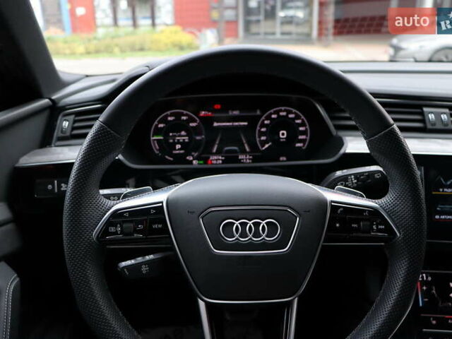 Ауді Q8 e-tron 2023 у Львові на Automoto.ua Білий Ауді Q8 e-tron, об'ємом двигуна 0 л та пробігом 23 тис. км за 49900 $, фото 19 на Automoto.ua