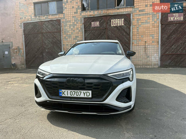 Ауди Q8 e-tron 2023 в Киеве на Automoto.ua Белый Ауди Q8 e-tron, объемом двигателя 0 л и пробегом 29 тыс. км за 65000 $, фото 1 на Automoto.ua
