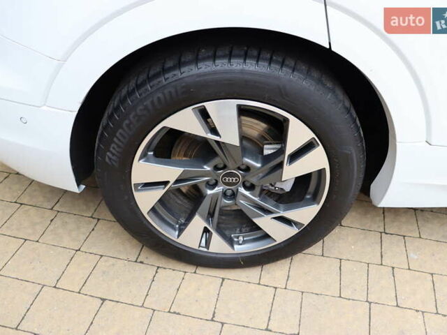 Ауді Q8 e-tron 2023 у Львові на Automoto.ua Білий Ауді Q8 e-tron, об'ємом двигуна 0 л та пробігом 23 тис. км за 49900 $, фото 4 на Automoto.ua