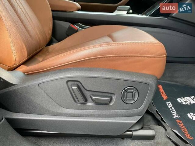 Білий Ауді Q8 e-tron, об'ємом двигуна 0 л та пробігом 3 тис. км за 59000 $, фото 36 на Automoto.ua