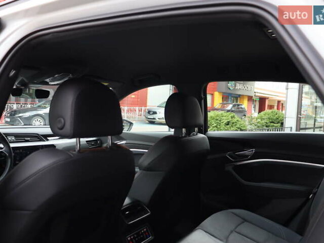 Ауді Q8 e-tron 2023 у Львові на Automoto.ua Білий Ауді Q8 e-tron, об'ємом двигуна 0 л та пробігом 23 тис. км за 49900 $, фото 35 на Automoto.ua