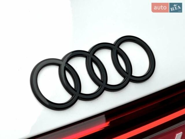 Білий Ауді Q8 e-tron, об'ємом двигуна 0 л та пробігом 17 тис. км за 52500 $, фото 22 на Automoto.ua