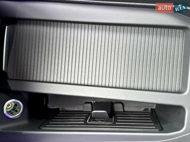 Білий Ауді Q8 e-tron, об'ємом двигуна 0 л та пробігом 17 тис. км за 52500 $, фото 65 на Automoto.ua