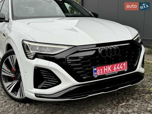 Білий Ауді Q8 e-tron, об'ємом двигуна 0 л та пробігом 17 тис. км за 52500 $, фото 4 на Automoto.ua
