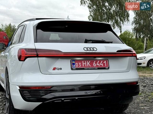 Білий Ауді Q8 e-tron, об'ємом двигуна 0 л та пробігом 17 тис. км за 52500 $, фото 13 на Automoto.ua