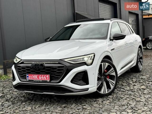 Білий Ауді Q8 e-tron, об'ємом двигуна 0 л та пробігом 17 тис. км за 52500 $, фото 1 на Automoto.ua