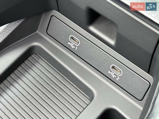 Білий Ауді Q8 e-tron, об'ємом двигуна 0 л та пробігом 17 тис. км за 52500 $, фото 66 на Automoto.ua