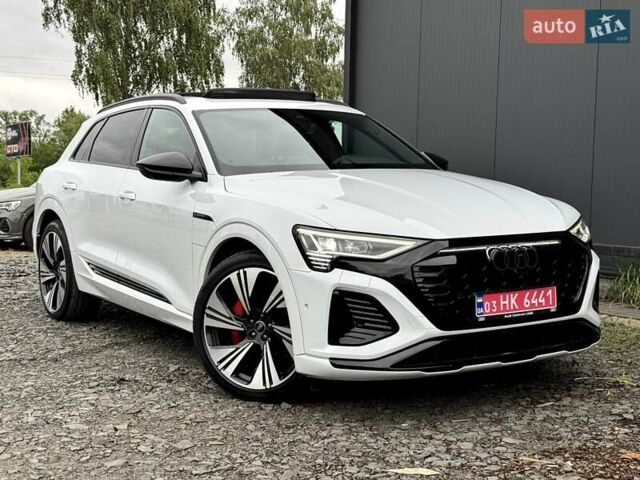 Білий Ауді Q8 e-tron, об'ємом двигуна 0 л та пробігом 17 тис. км за 52500 $, фото 6 на Automoto.ua
