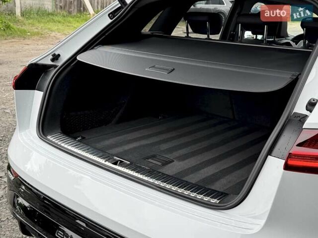 Білий Ауді Q8 e-tron, об'ємом двигуна 0 л та пробігом 17 тис. км за 52500 $, фото 32 на Automoto.ua