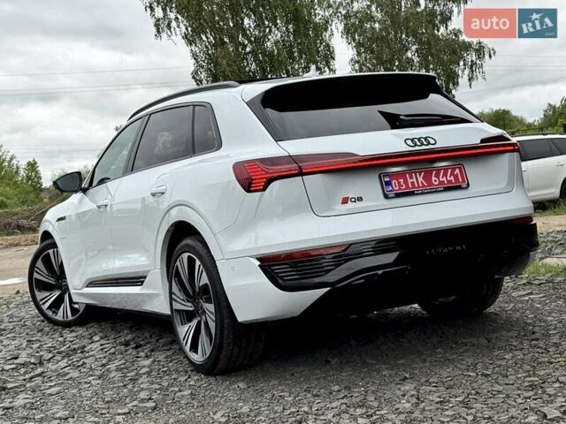 Білий Ауді Q8 e-tron, об'ємом двигуна 0 л та пробігом 17 тис. км за 52500 $, фото 14 на Automoto.ua