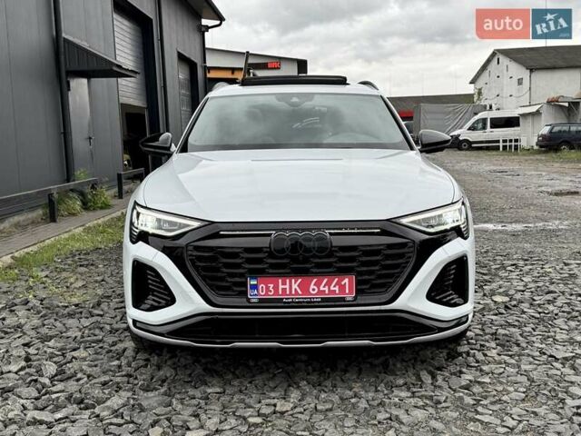 Білий Ауді Q8 e-tron, об'ємом двигуна 0 л та пробігом 17 тис. км за 52500 $, фото 3 на Automoto.ua