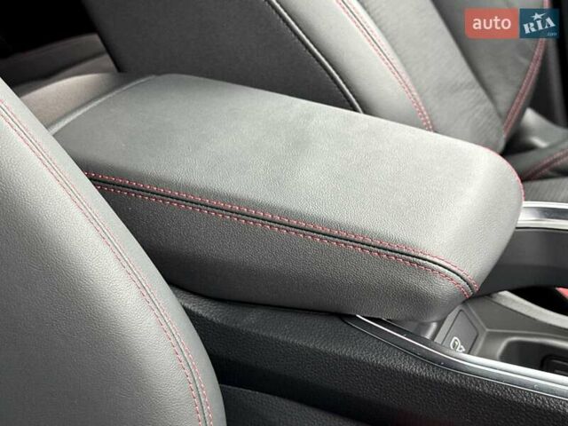 Білий Ауді Q8 e-tron, об'ємом двигуна 0 л та пробігом 17 тис. км за 52500 $, фото 91 на Automoto.ua
