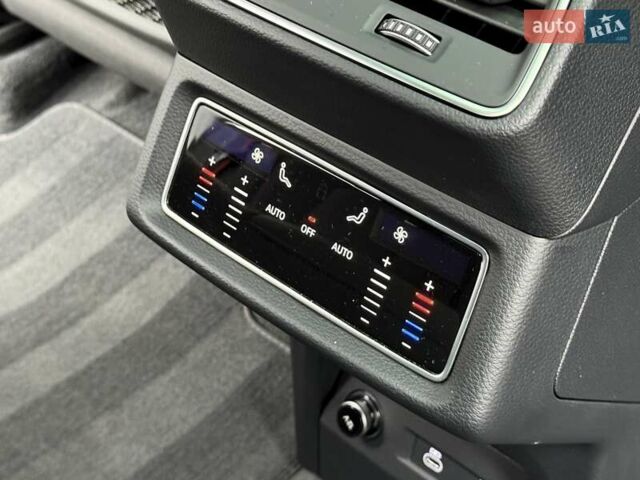 Білий Ауді Q8 e-tron, об'ємом двигуна 0 л та пробігом 17 тис. км за 52500 $, фото 97 на Automoto.ua