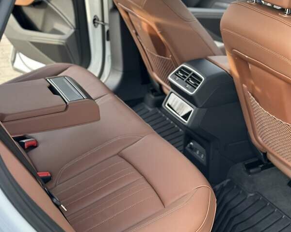 Білий Ауді Q8 e-tron, об'ємом двигуна 0 л та пробігом 10 тис. км за 52000 $, фото 17 на Automoto.ua
