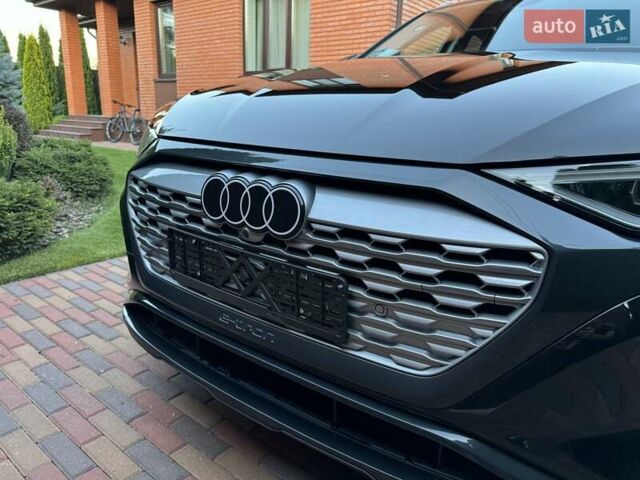 Черный Ауди Q8 e-tron, объемом двигателя 0 л и пробегом 20 тыс. км за 49999 $, фото 8 на Automoto.ua