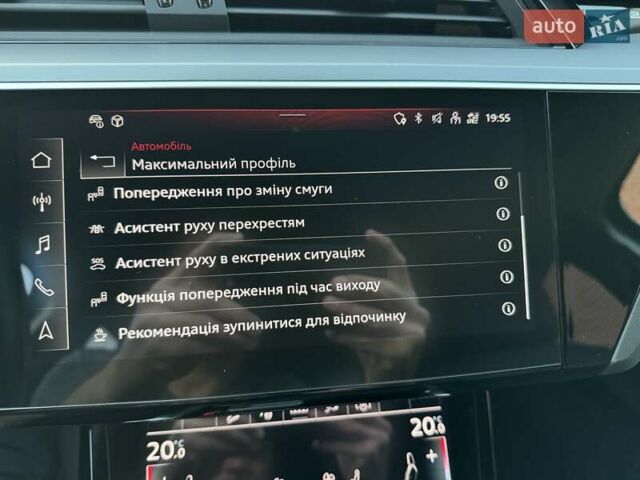 Черный Ауди Q8 e-tron, объемом двигателя 0 л и пробегом 20 тыс. км за 49999 $, фото 43 на Automoto.ua