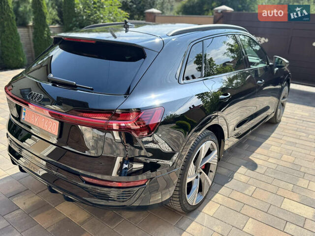 Чорний Ауді Q8 e-tron, об'ємом двигуна 0 л та пробігом 31 тис. км за 57900 $, фото 8 на Automoto.ua