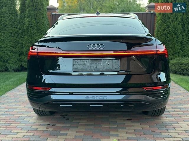Черный Ауди Q8 e-tron, объемом двигателя 0 л и пробегом 20 тыс. км за 49999 $, фото 13 на Automoto.ua