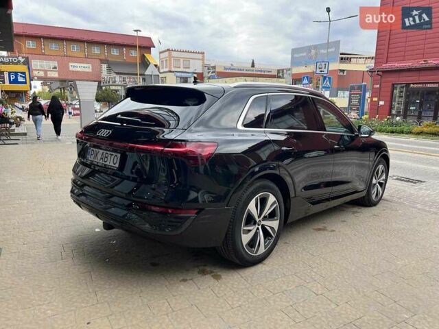 Чорний Ауді Q8 e-tron, об'ємом двигуна 0 л та пробігом 1 тис. км за 69900 $, фото 6 на Automoto.ua