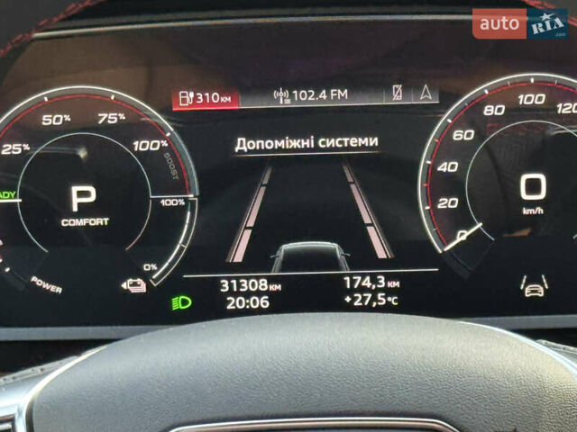 Чорний Ауді Q8 e-tron, об'ємом двигуна 0 л та пробігом 31 тис. км за 57900 $, фото 87 на Automoto.ua
