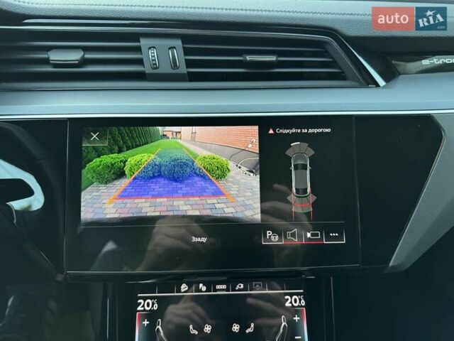 Черный Ауди Q8 e-tron, объемом двигателя 0 л и пробегом 20 тыс. км за 49999 $, фото 38 на Automoto.ua