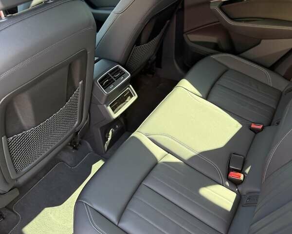 Черный Ауди Q8 e-tron, объемом двигателя 0 л и пробегом 4 тыс. км за 51800 $, фото 13 на Automoto.ua