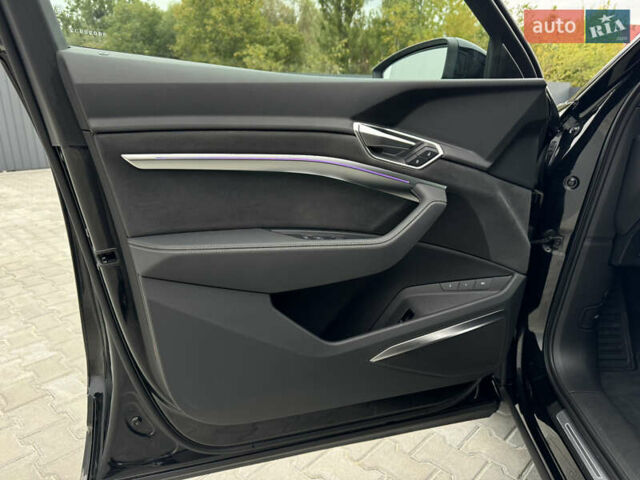 Ауді Q8 e-tron 2023 у Мукачеве на Automoto.ua Чорний Ауді Q8 e-tron, об'ємом двигуна 0 л та пробігом 38 тис. км за 64500 $, фото 32 на Automoto.ua