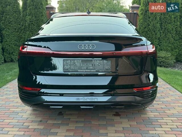 Черный Ауди Q8 e-tron, объемом двигателя 0 л и пробегом 20 тыс. км за 49999 $, фото 18 на Automoto.ua
