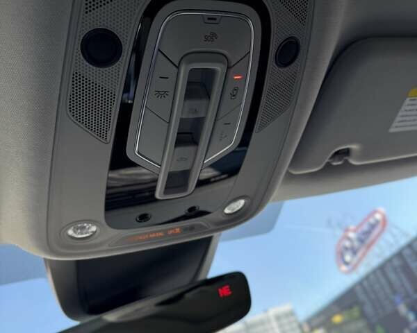 Черный Ауди Q8 e-tron, объемом двигателя 0 л и пробегом 4 тыс. км за 51800 $, фото 16 на Automoto.ua
