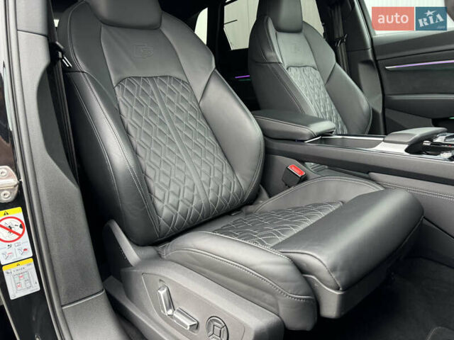 Ауді Q8 e-tron 2023 у Мукачеве на Automoto.ua Чорний Ауді Q8 e-tron, об'ємом двигуна 0 л та пробігом 38 тис. км за 64500 $, фото 44 на Automoto.ua