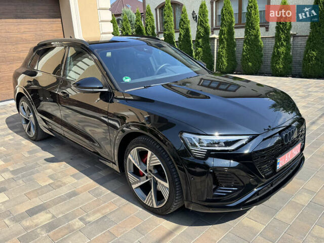 Чорний Ауді Q8 e-tron, об'ємом двигуна 0 л та пробігом 31 тис. км за 57900 $, фото 32 на Automoto.ua