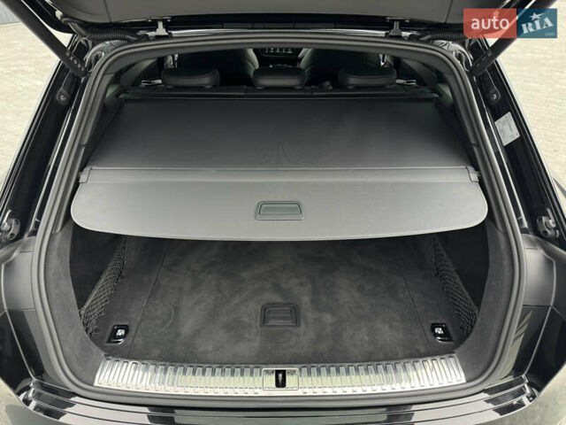 Ауді Q8 e-tron 2023 у Мукачеве на Automoto.ua Чорний Ауді Q8 e-tron, об'ємом двигуна 0 л та пробігом 38 тис. км за 64500 $, фото 29 на Automoto.ua