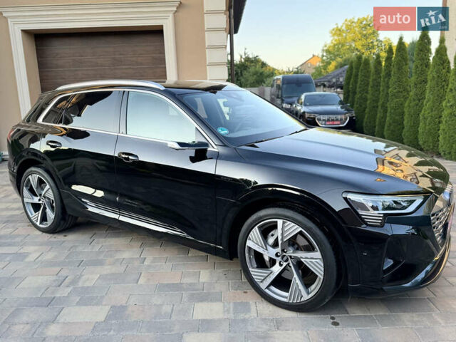 Черный Ауди Q8 e-tron, объемом двигателя 0 л и пробегом 23 тыс. км за 55000 $, фото 17 на Automoto.ua