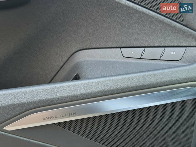 Черный Ауди Q8 e-tron, объемом двигателя 0 л и пробегом 23 тыс. км за 55000 $, фото 32 на Automoto.ua